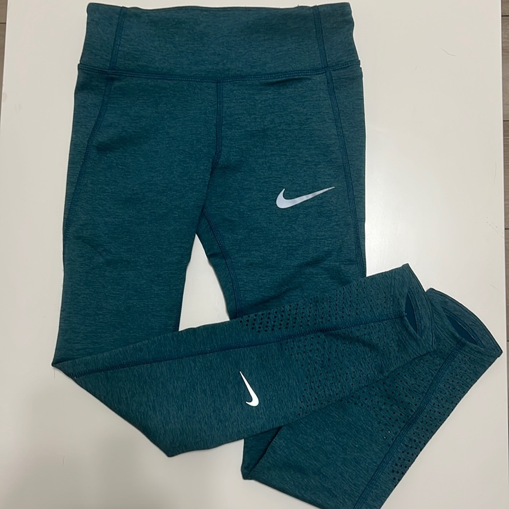 Nike turquoise 7/8 length leggings